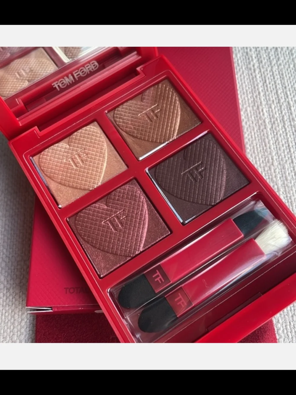 Tom Ford Red Compact Eyeshadow Quad In 04 Honeymoon
